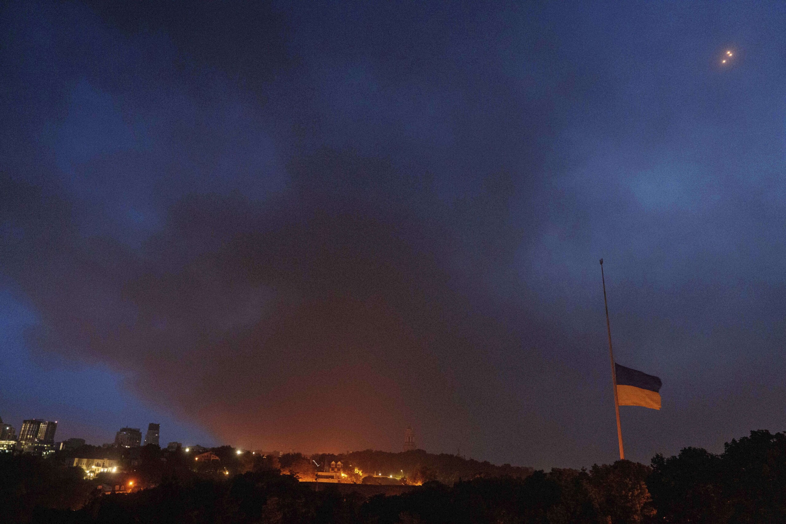 Ukraine, attaque russe sur Kiev dans la nuit : au moins 3 morts 1 ukraine attaque russe sur kiev dans la nuit au moins 3 morts scaled