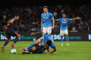 football inter mkhitaryan souffre dune blessure au semi tendineux de la cuisse