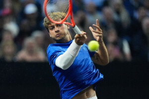 tennis atp paris cobolli bat machac pour ses debuts