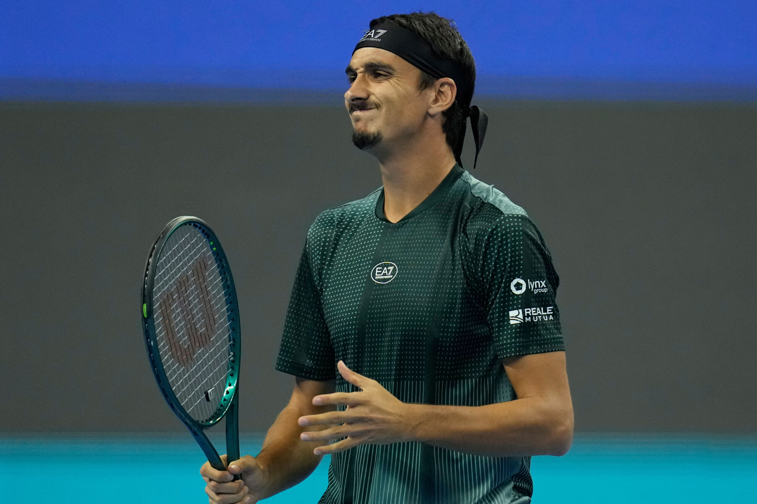 atp paris medvedev en quarts sonego battu en trois sets scaled