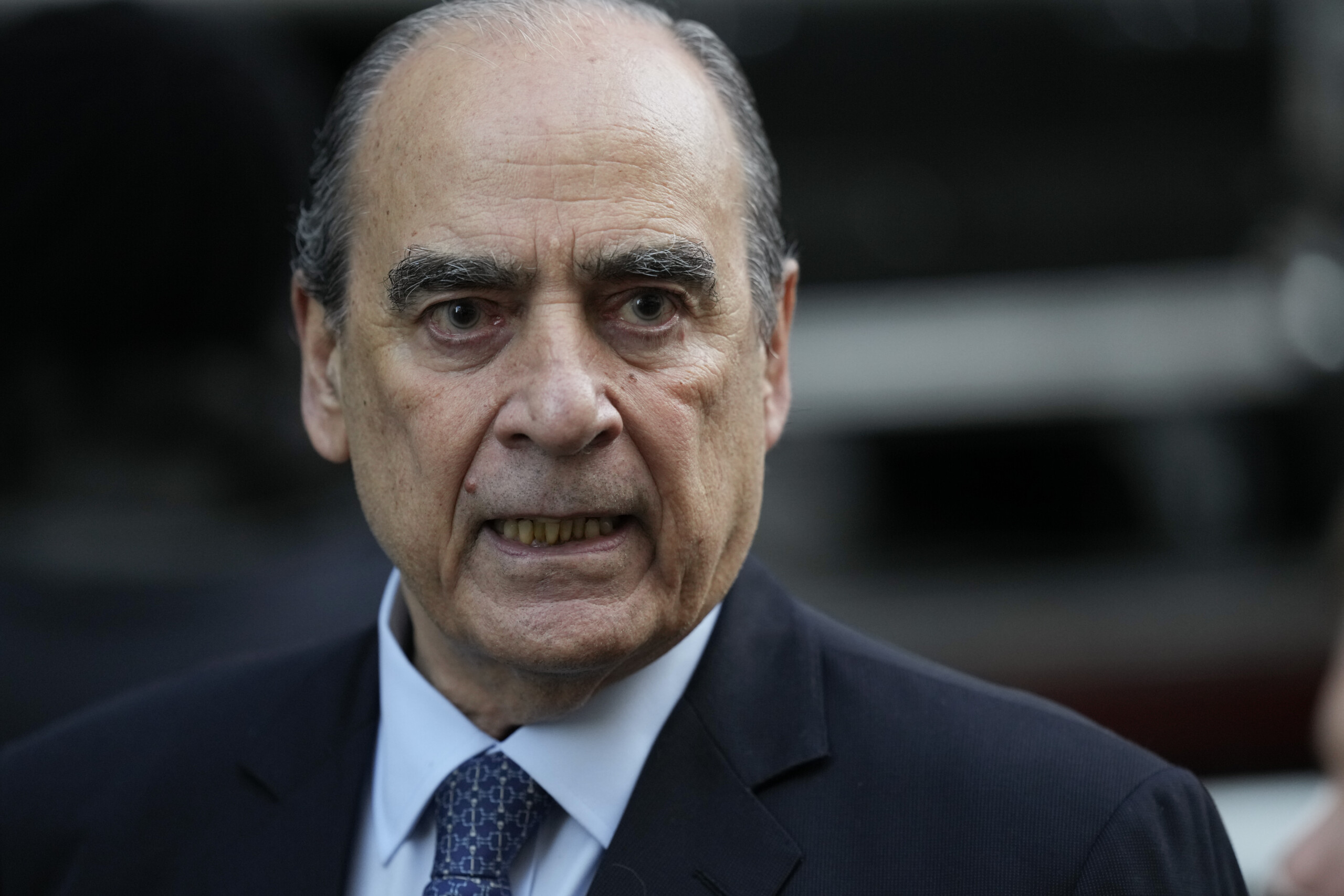 argentine le chef de cabinet de milei demissionne scaled