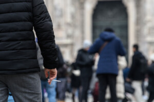 maldives interdiction de fumer pour les personnes nees depuis 2007 premier pays a introduire une interdiction generationnelle