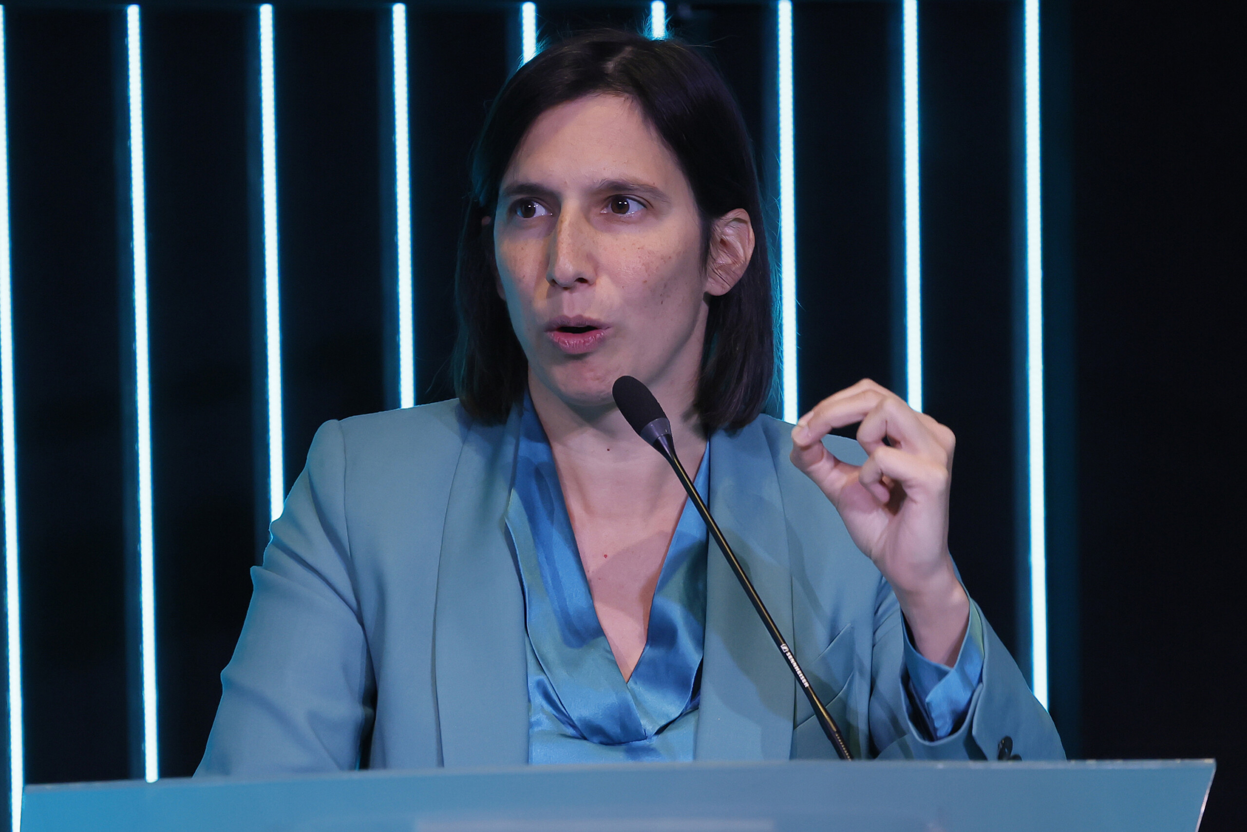 c g rivalite entre schlein et salis jeu patriarcal les femmes savent sassocier scaled