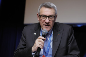 manoeuvre cgil greve generale le 12 decembre