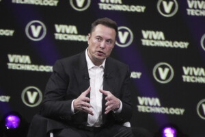 tesla les actionnaires approuvent la remuneration dun trillion de dollars pour musk