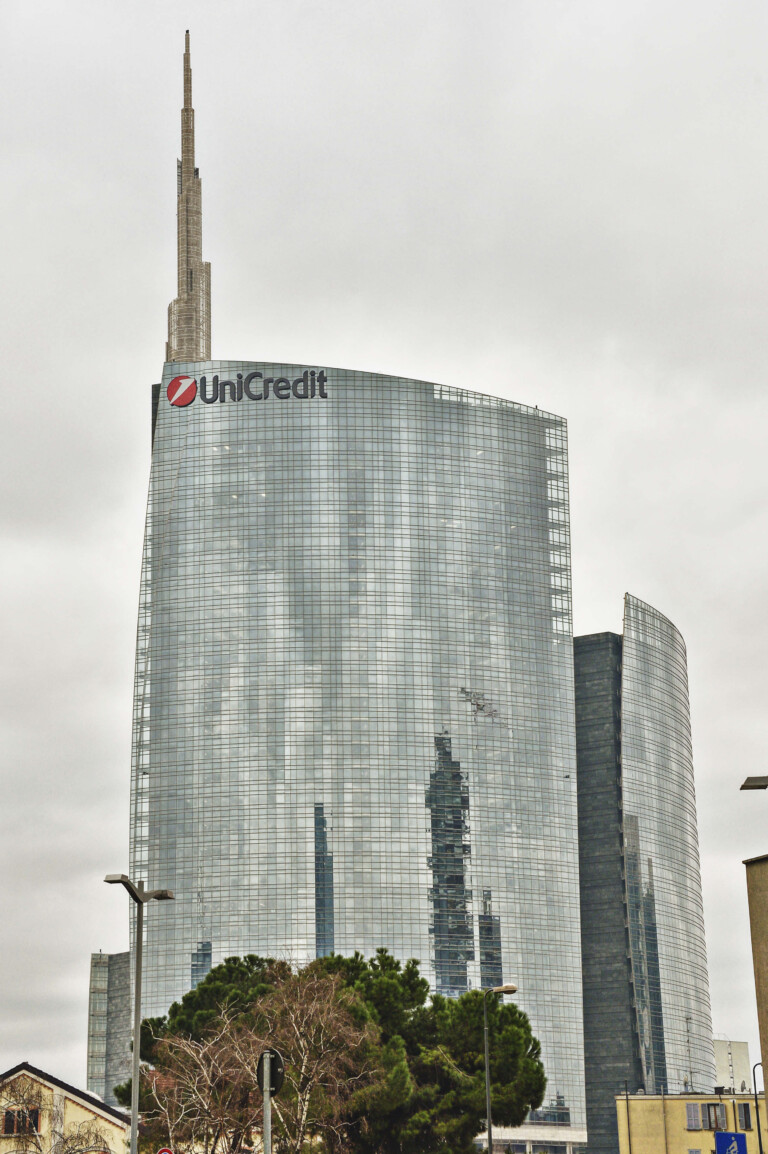 unicredit depose un recours aupres du conseil detat concernant golden power