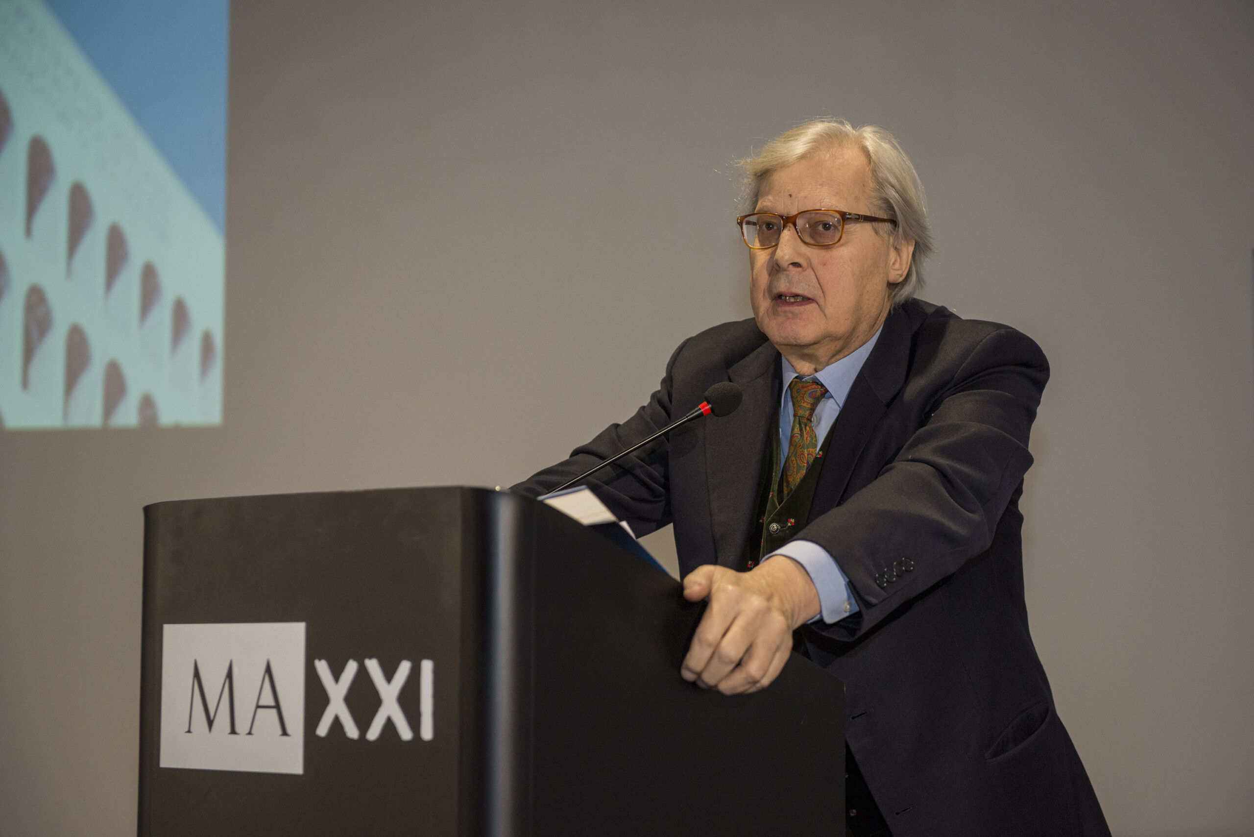 Sgarbi : « La demande de ma fille Evelina est excessive et illogique » 1 sgarbi la demande de ma fille evelina est excessive et illogique scaled