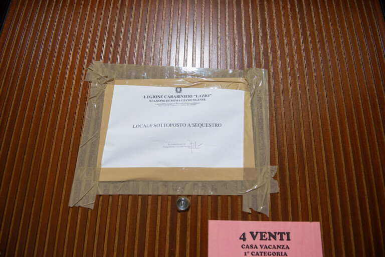 rome un jeune homme de 27 ans retrouve mort dans un bb son ami accuse de meurtre remis en liberte