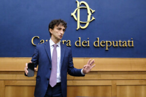 gouvernement bignami fdi je nai pas entendu meloni parler de colle je raisonne par moi meme