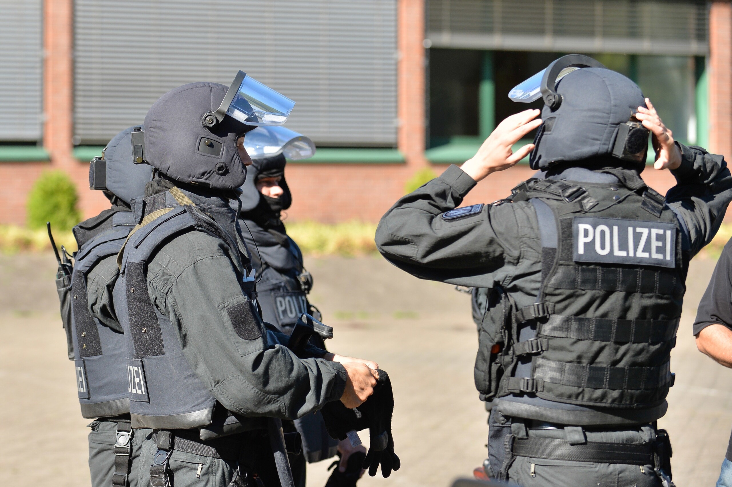 Allemagne : la Bundeswehr organise un exercice nocturne dans le métro de Berlin 1 allemagne la bundeswehr organise un exercice nocturne dans le metro de berlin scaled