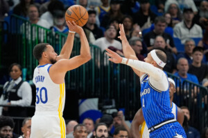 nba golden state sincline a orlando les pistons poursuivent leur serie positive