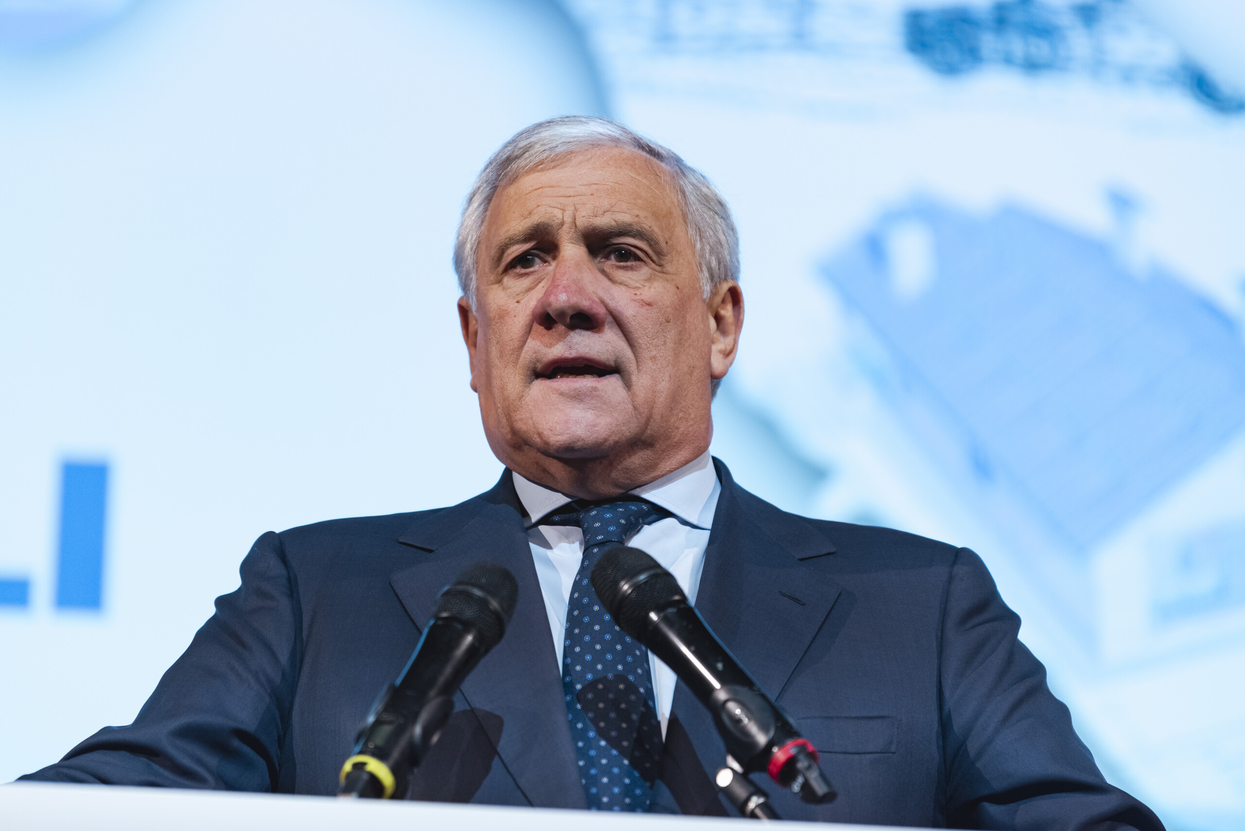 ukraine tajani il ne peut y avoir de paix sans la participation de lue et de kiev scaled