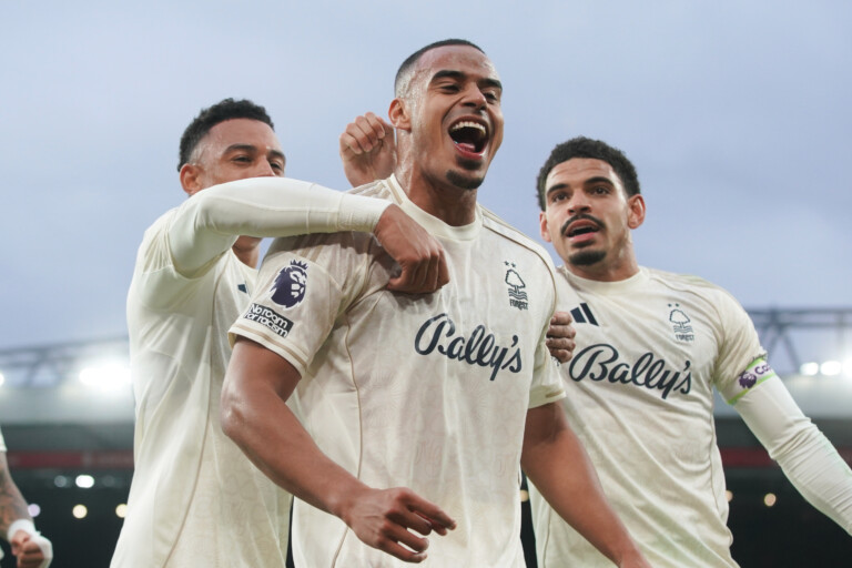 premier league nottingham simpose a liverpool savona marque