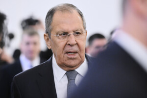 ukraine lavrov ce qui a ete decide a anchorage doit rester un accord
