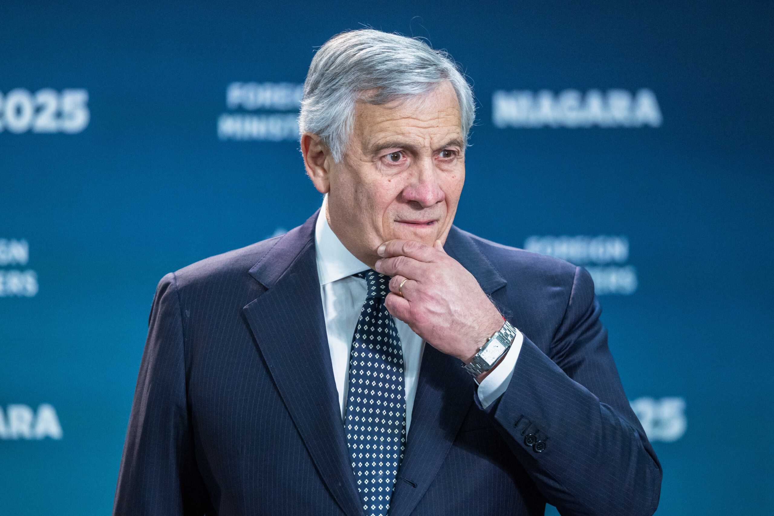 c droite tajani contrairement a nos adversaires notre coalition est unie scaled