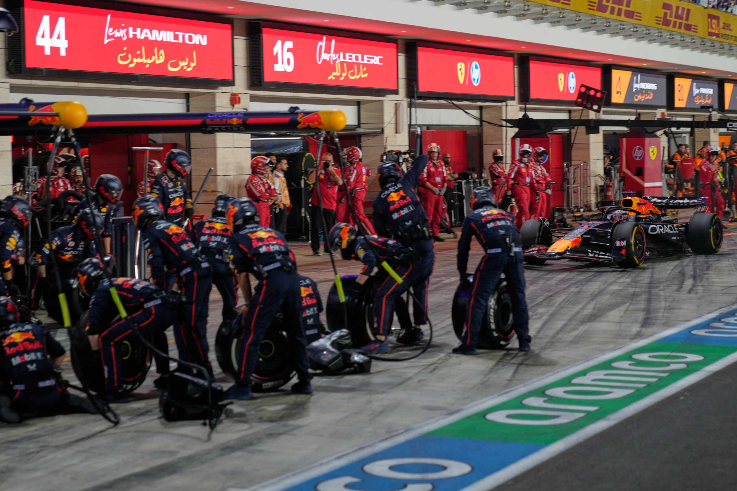 gp du qatar verstappen vainqueur devant piastri norris quatrieme scaled