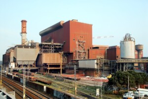 ex ilva manifestation a genes pour debloquer lenvoi de bobines a cornigliano