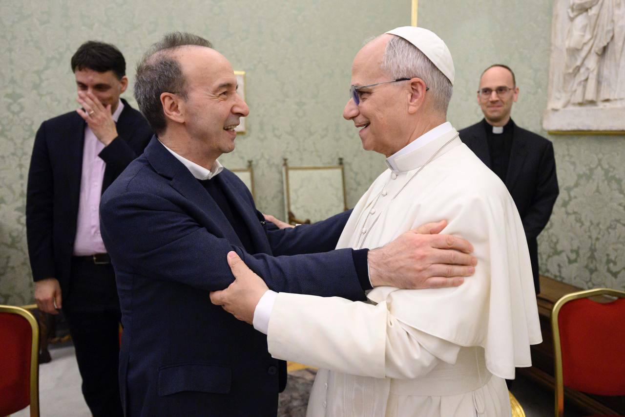 le pape rencontre benigni magnifique monologue sur pierre il parle damour