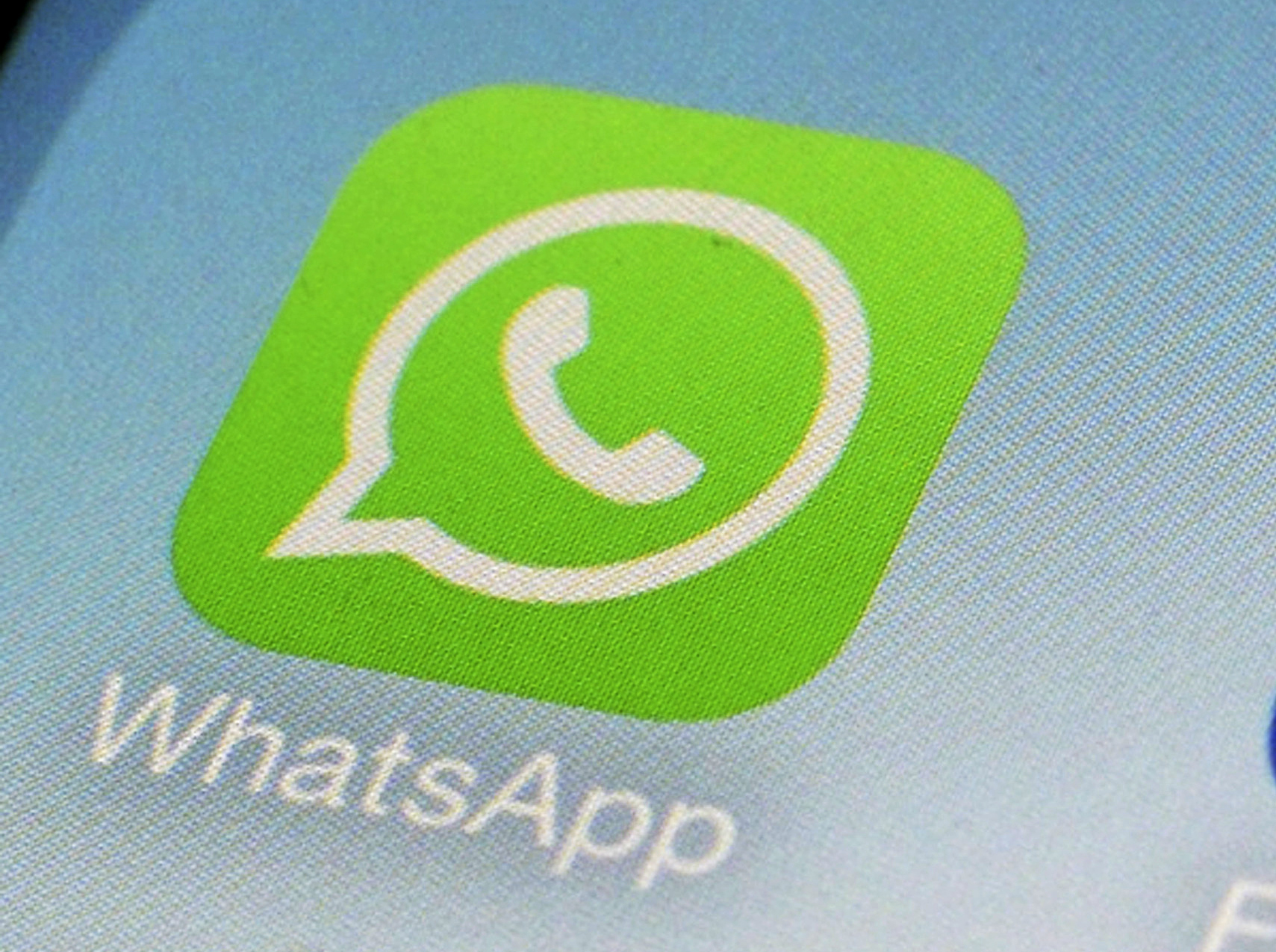 meta lue ouvre une enquete antitrust sur lacces des fournisseurs dia a whatsapp