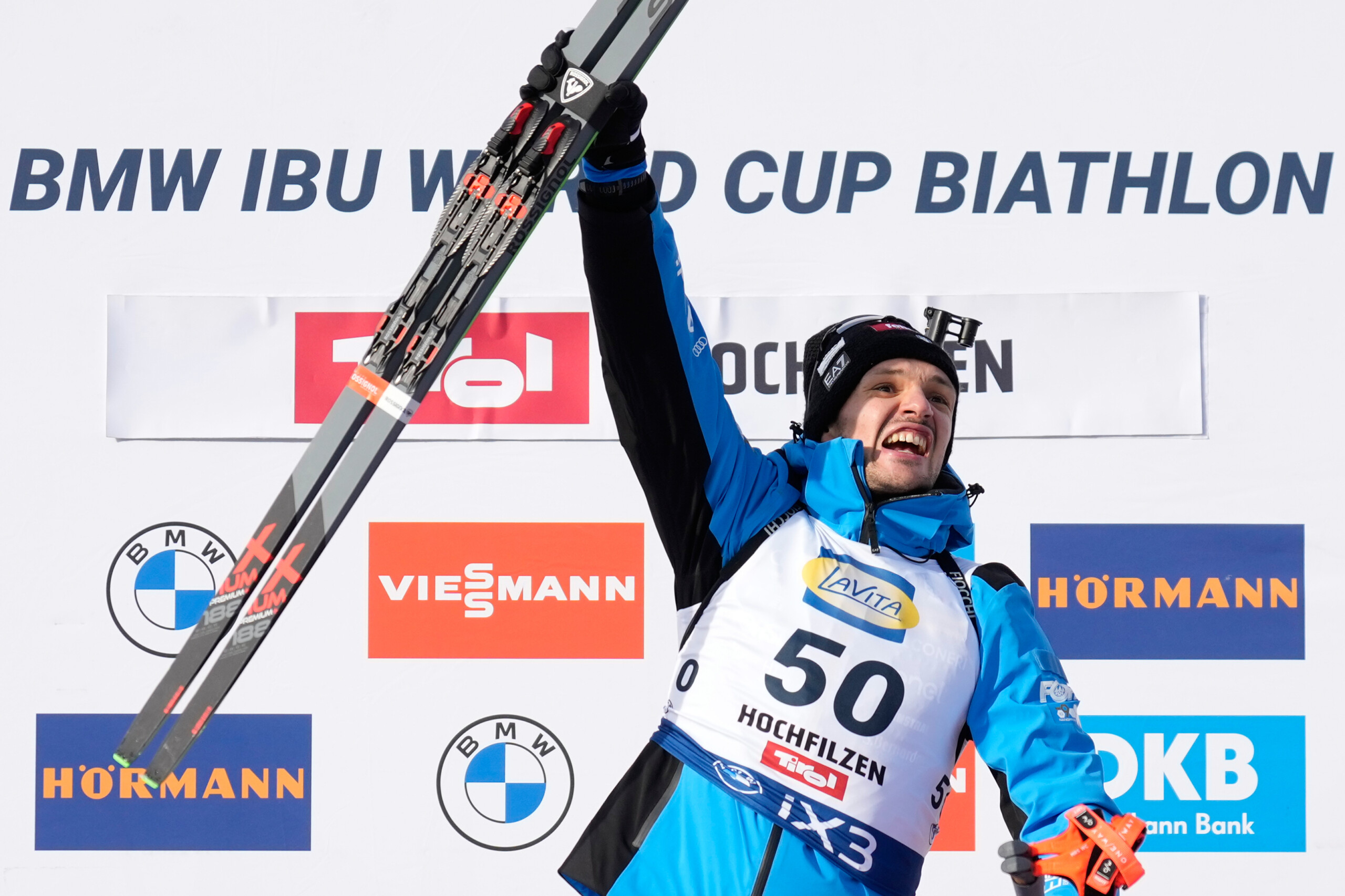 biathlon coupe du monde giacomel remporte le sprint de hochfilzen scaled