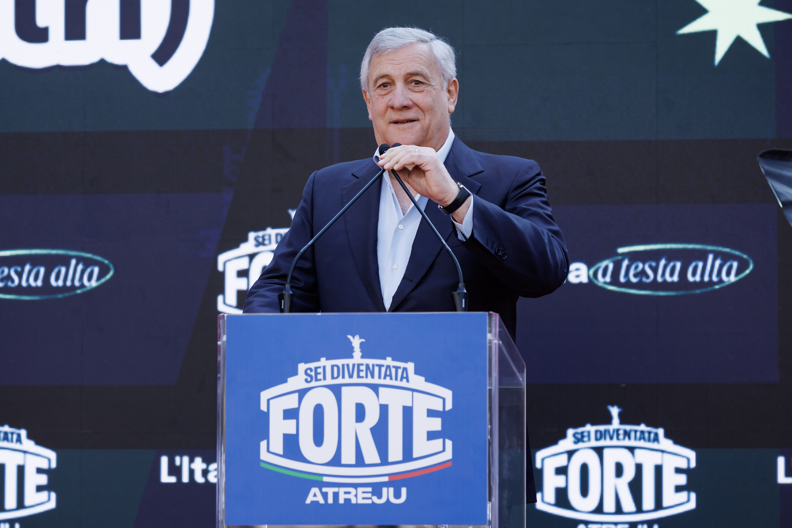 pont du detroit de messine tajani indispensable pour developper la calabre et la sicile scaled