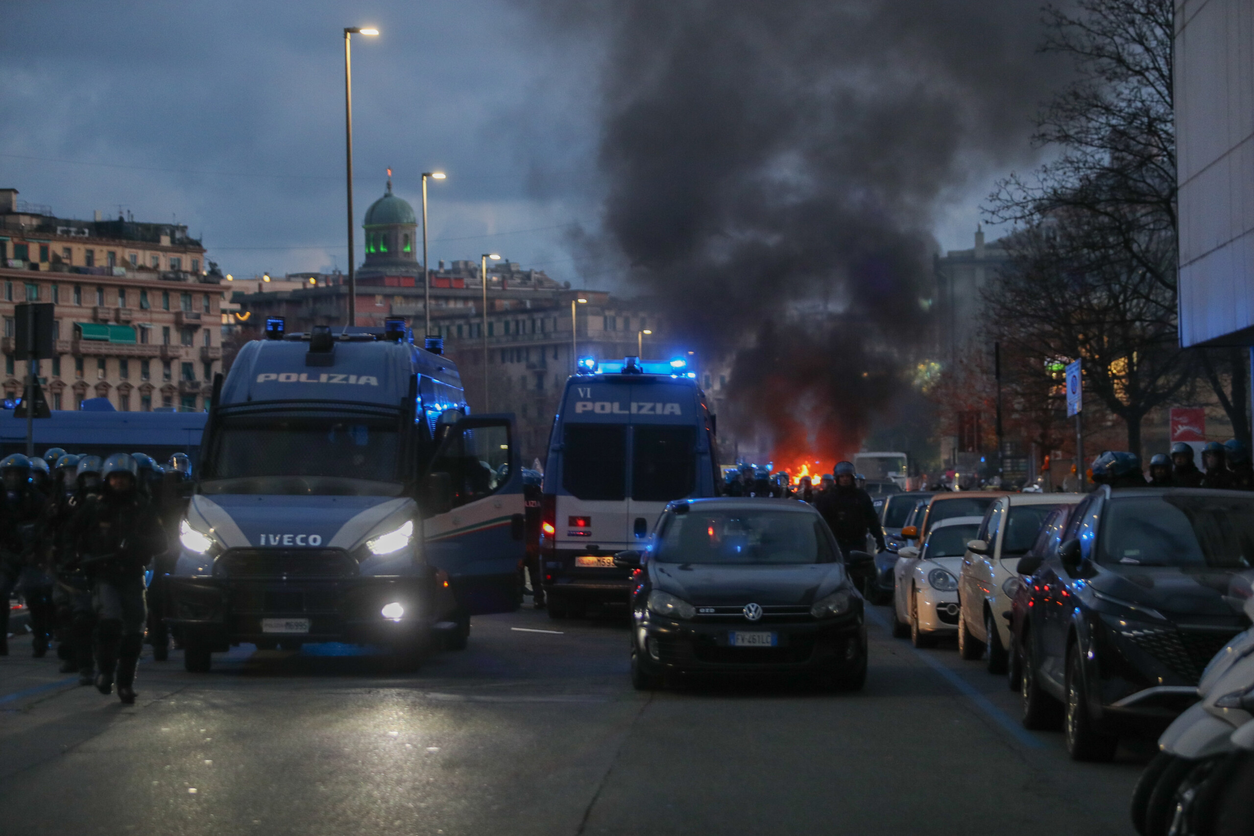 Football : affrontements avant le match Genoa-Inter, cinq arrestations 1 football affrontements avant le match genoa inter cinq arrestations scaled