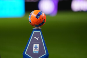 serie a milan como se jouera en australie avec un arbitre asiatique