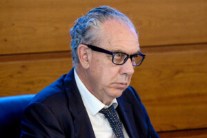 enquete sur le piratage informatique legnini je nai absolument rien a voir avec cette affaire je mexpliquerai aupres du procureur