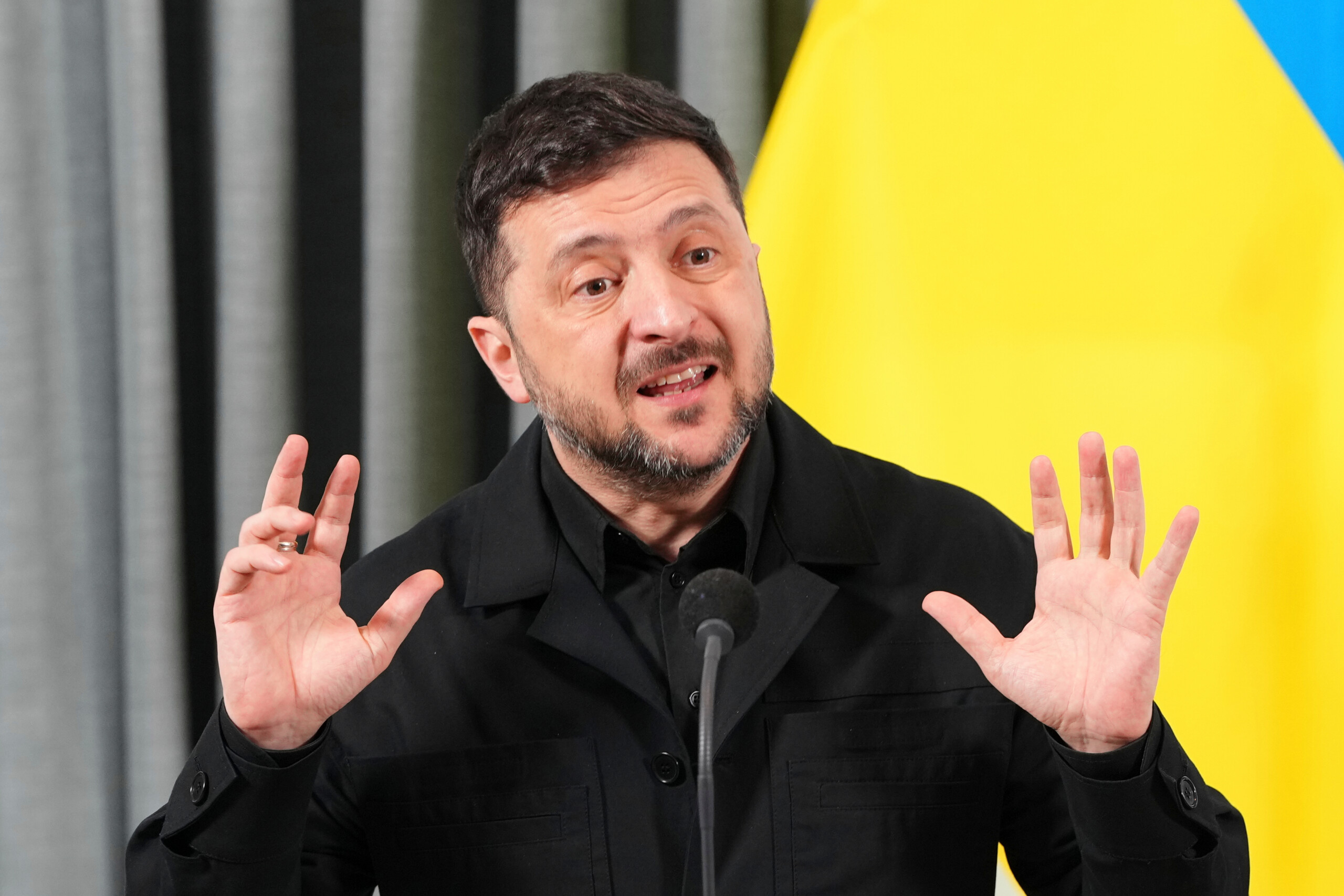 Ukraine : Zelensky, signature d'un accord avec le Portugal pour la production de drones marins 1 ukraine zelensky signature dun accord avec le portugal pour la production de drones marins scaled