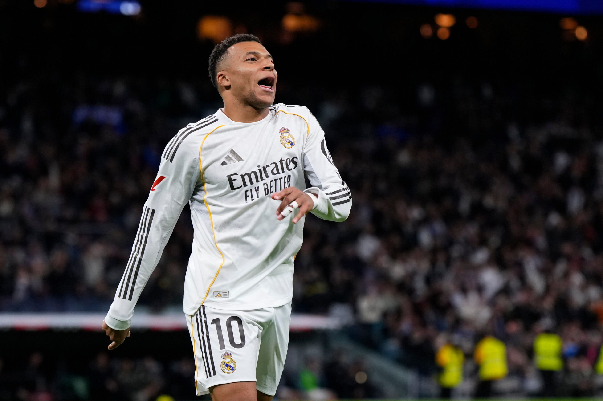 football liga le real madrid bat seville 2 0 mbappe egale cr7 scaled