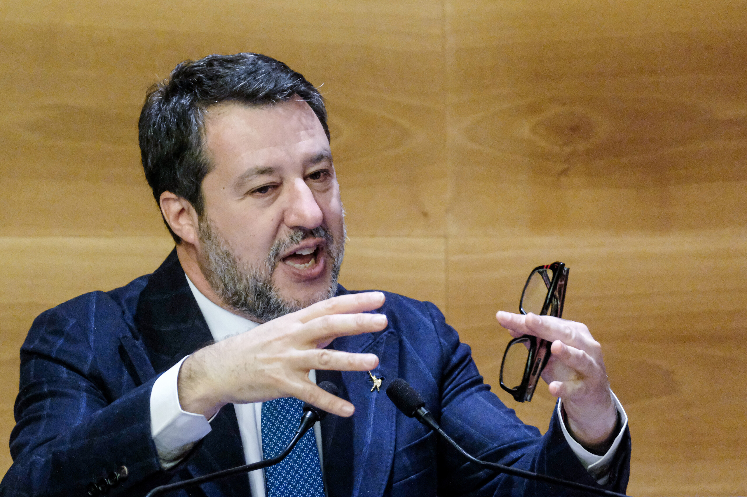 noel salvini cite chaplin pour ses voeux de noel ne cessez jamais de sourire scaled