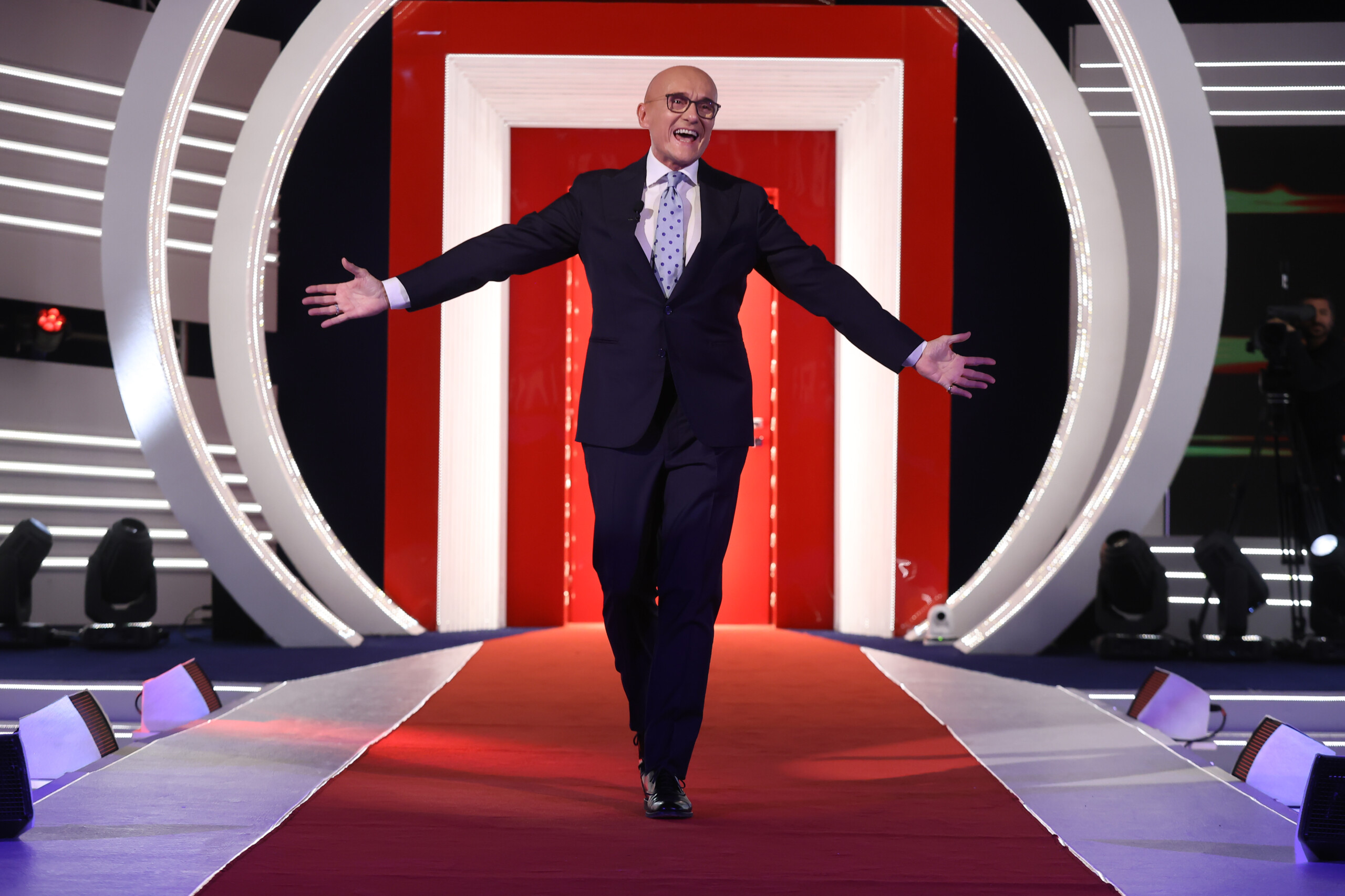 milan lancien participant a grande fratello antonio medugno porte plainte contre alfonso signorini scaled