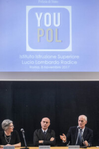 turin une mere et son fils dealers arretes apres un signalement sur you pol