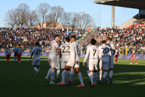 naples manna les restrictions sur le marche sont un paradoxe notre societe est saine