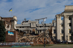 ukraine kiev deux civils tues et deux blesses lors des attaques russes a kherson