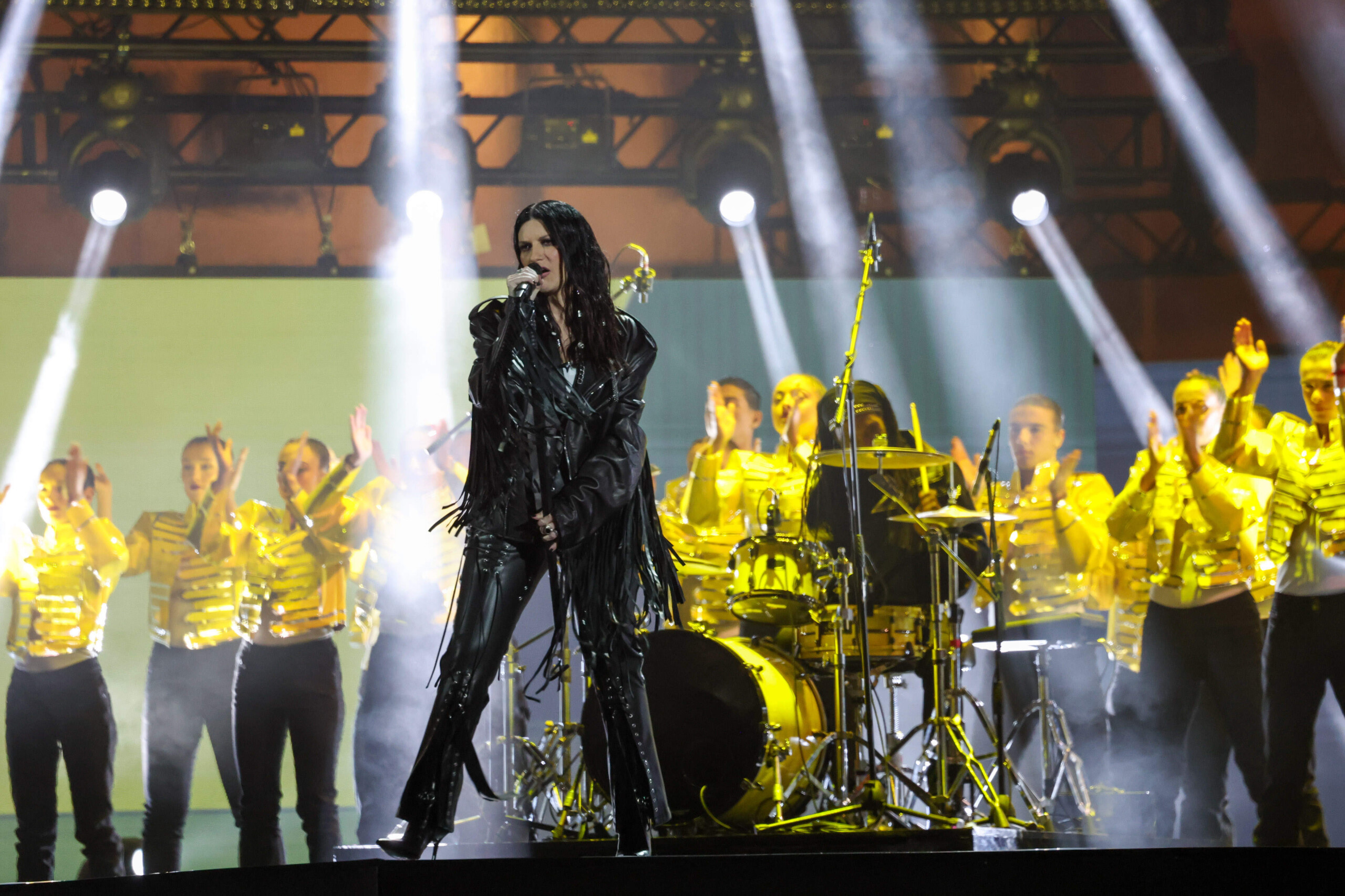 Milano-Cortina 2026 : aussi Laura Pausini à la Cérémonie d’Ouverture 1 milano cortina 2026 aussi laura pausini a la ceremonie douverture scaled