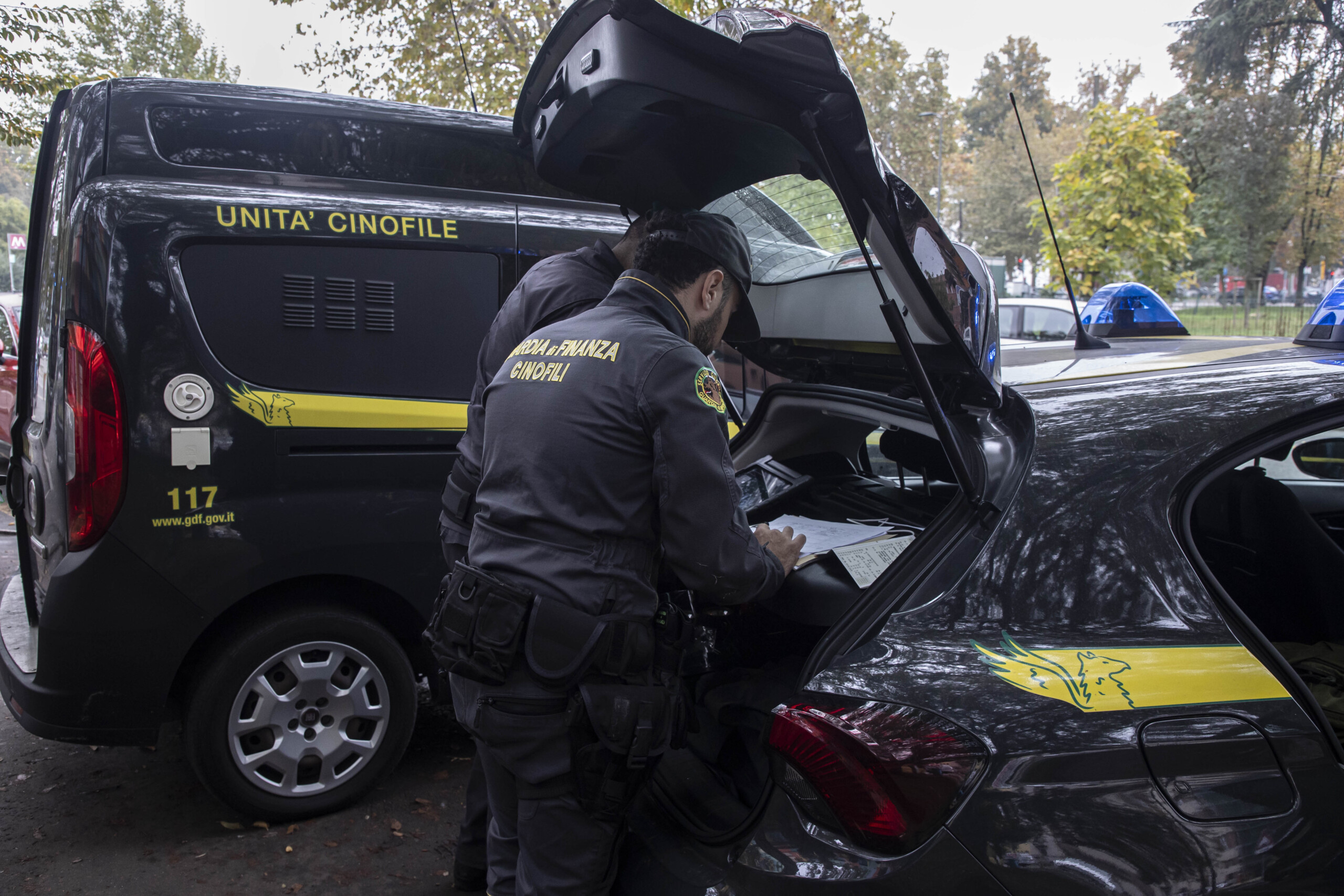 Naples : plus de 5 millions d'euros non déclarés saisis à Capodichino 1 naples plus de 5 millions deuros non declares saisis a capodichino scaled