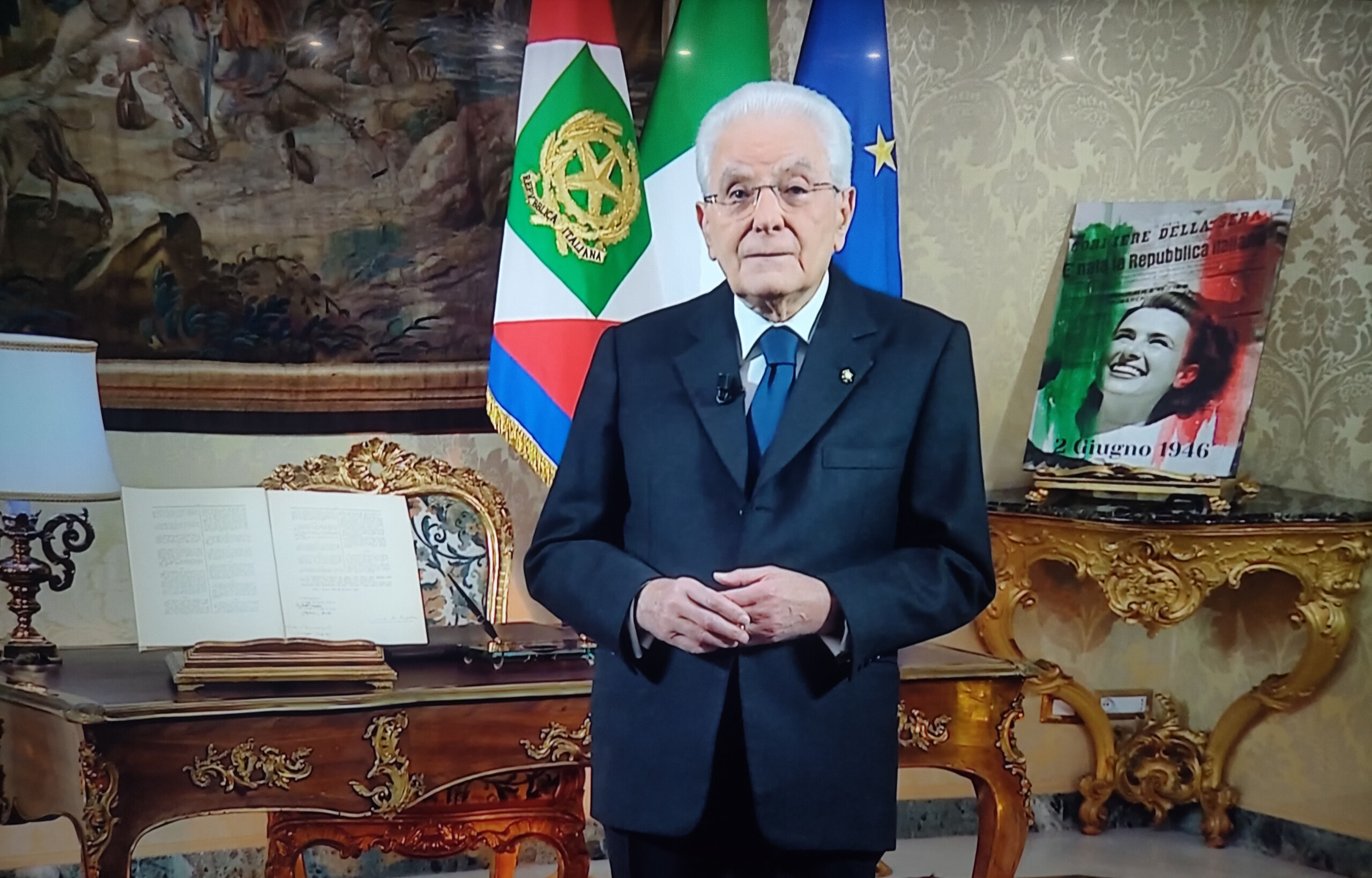 tricolore mattarella il incarne les valeurs dunite de liberte de democratie et de cohesion sociale scaled