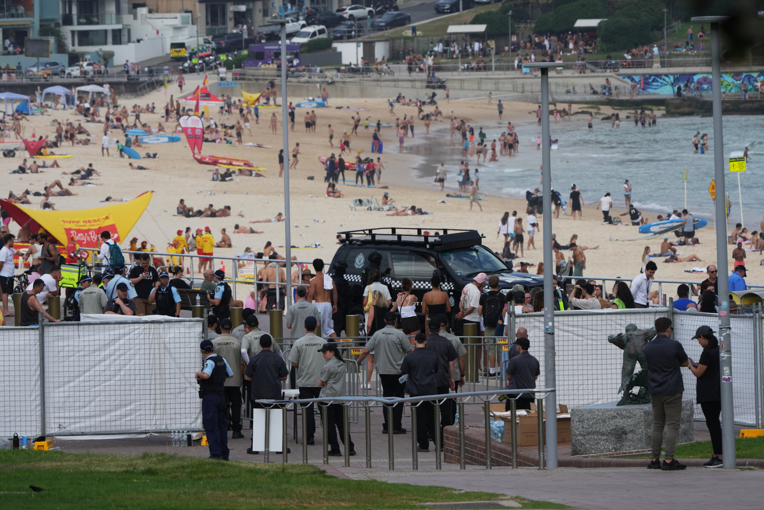 australie albanese annonce la creation dune commission denquete sur le massacre de bondi beach scaled