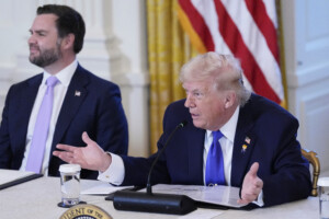 etats unis trump revoque le statut de protection temporaire pour des milliers de somaliens