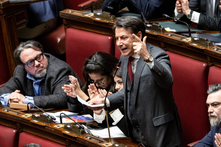 conte ceux qui considerent legitime lintervention americaine au venezuela devraient egalement reevaluer la russie