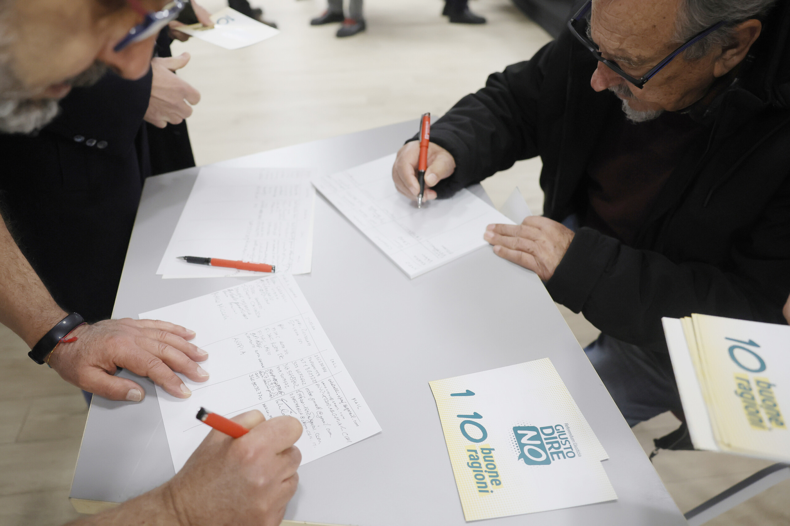 referendum initiative populaire atteint les 500 000 signatures scaled