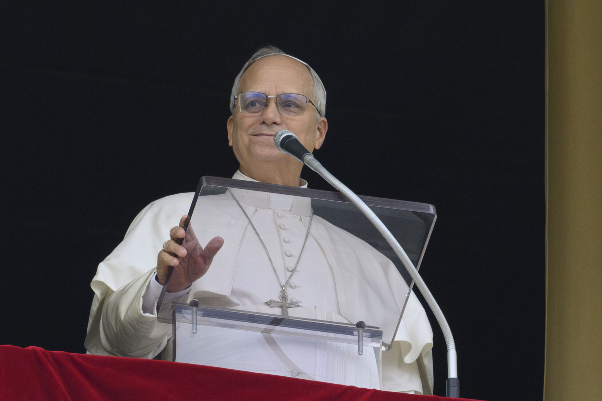 espagne le pape leon xiv douleur pour les victimes de laccident ferroviaire dadamuz scaled