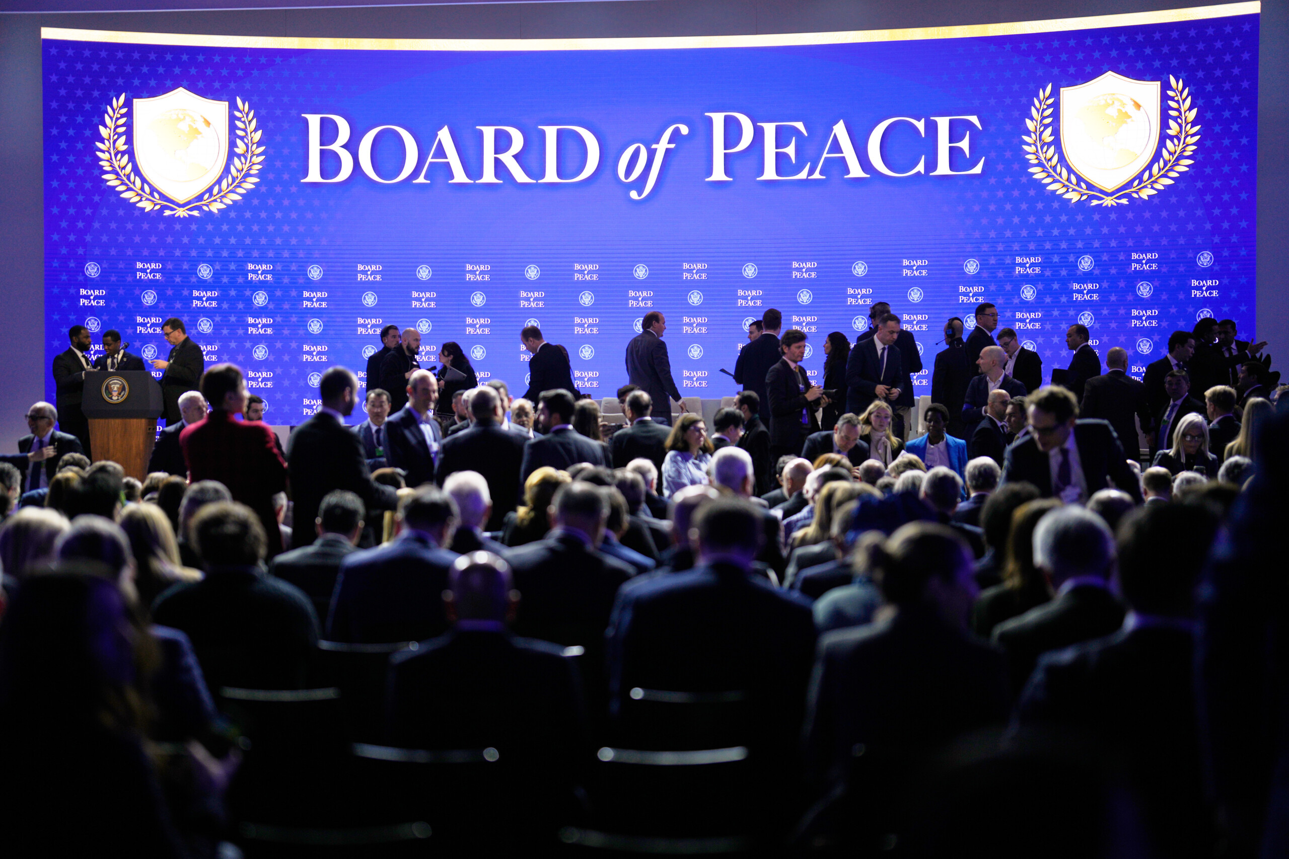 gaza trump et les pays membres signent a davos la creation du board of peace scaled
