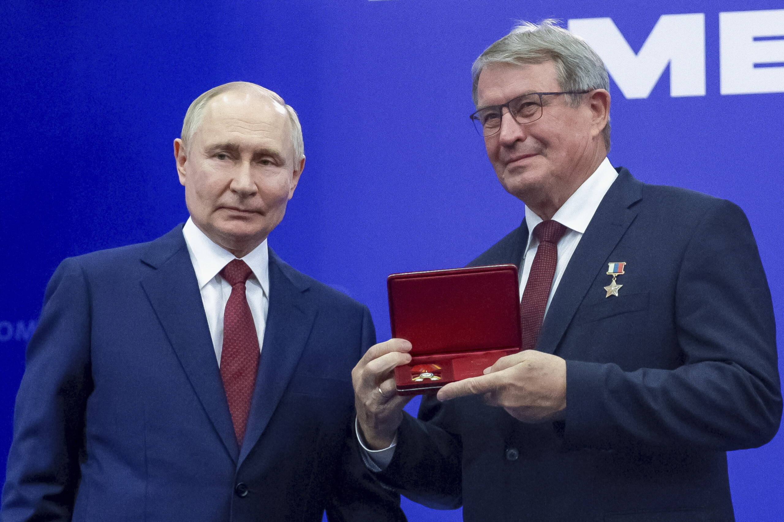 ukraine les negociations trilaterales reprendront dimanche prochain a abu dhabi scaled