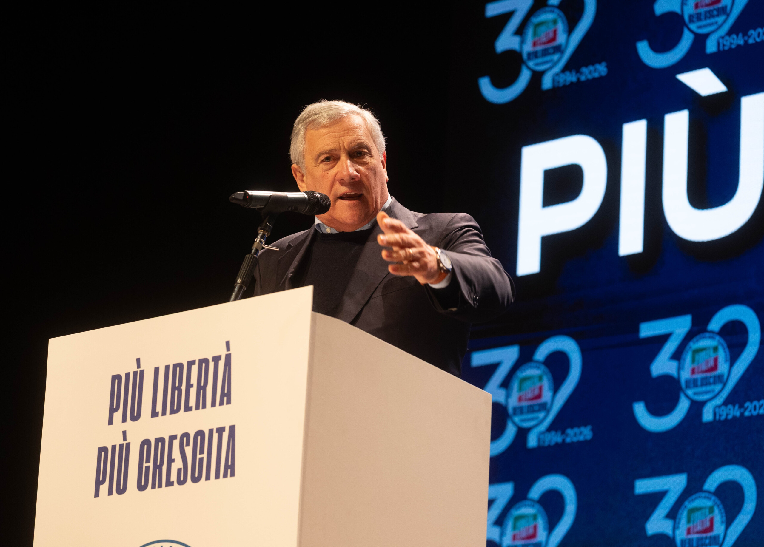 crans montana tajani les enquetes ont porte prejudice aux droits des citoyens italiens scaled
