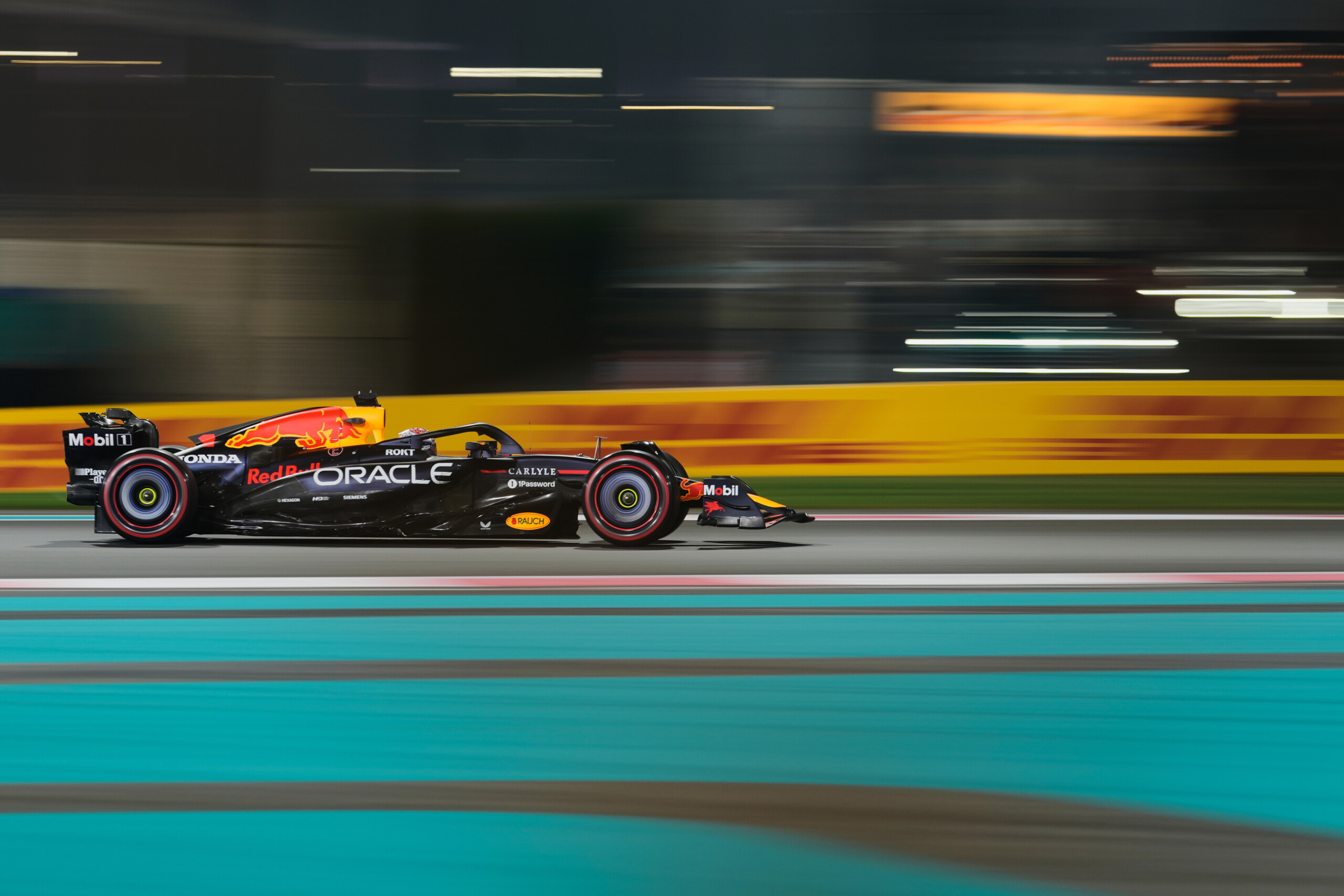 F1, tests de Barcelone terminés : la Red Bull de Verstappen devant les Ferrari 1 f1 tests de barcelone termines la red bull de verstappen devant les ferrari scaled