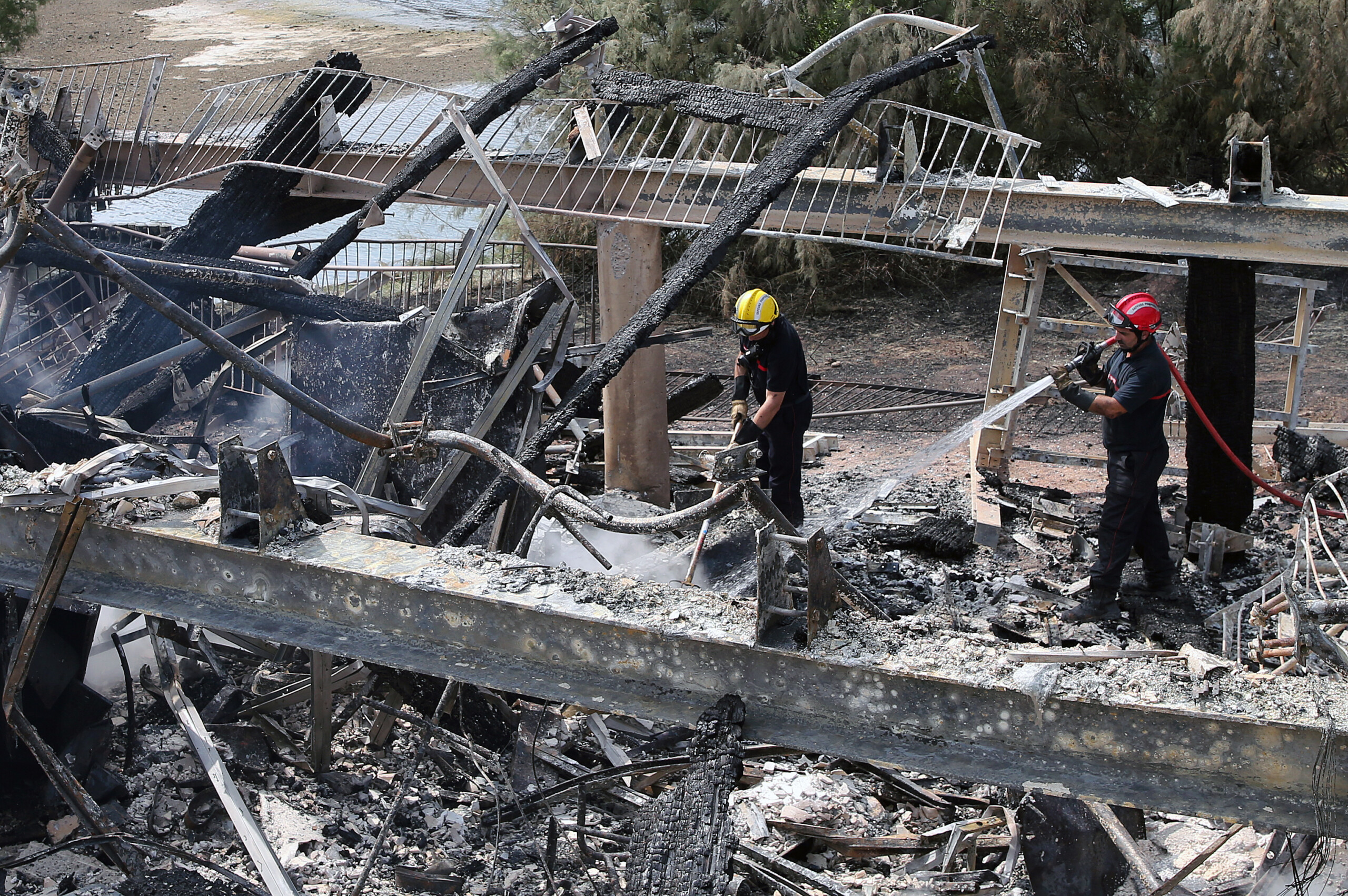 france incendie dans un hotel de luxe a courchevel pres de 300 personnes evacuees scaled