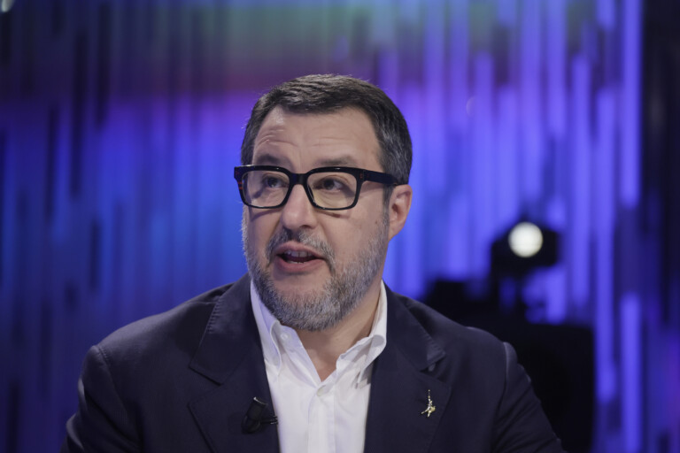 ligue salvini introduire une obligation de mandat vannacci devait demissionner