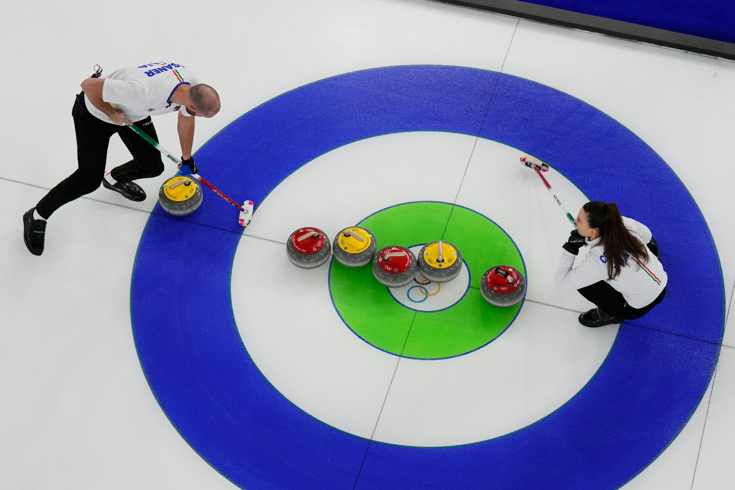 milan cortina curling double mixte litalie bat les etats unis nouveau defi en demi finale scaled